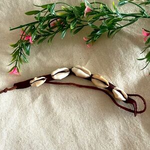 UNISEX Shell Decor Bracelet on Brown Leather Strap Adjusts to size.
